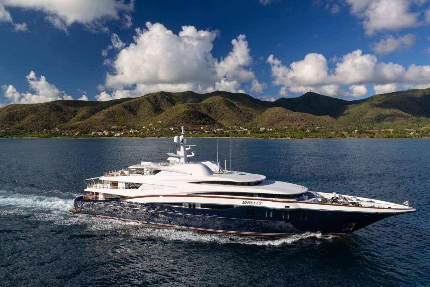Pendennis Yacht Builder Pendennis Shipyard Y CO pendennis-yacht-builder-pendennis-shipyard-y-co